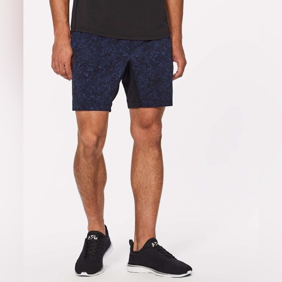 LULULEMON | T.H.E. Short *Linerless 7" | size small - Picture 3 of 7